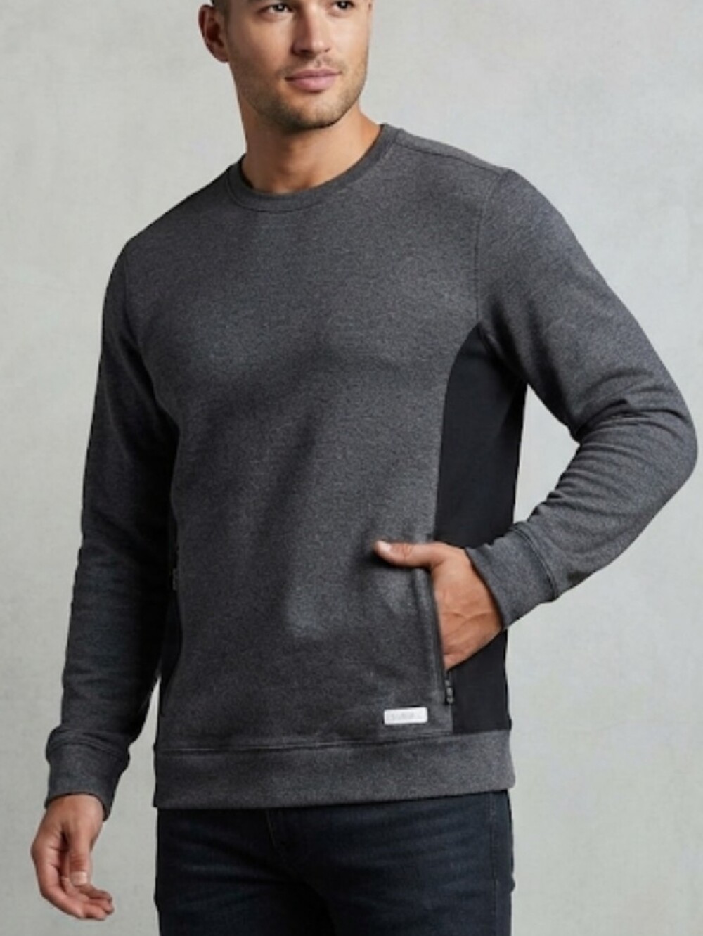 On The Byas Long Sleeve Pullover Sweatshirt With Zipper Pockets Gray & Black Med
